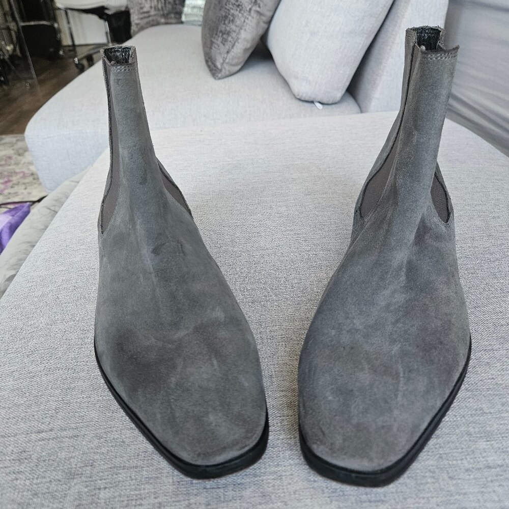 EXPRESS MEN'S SUEDE BOOTS